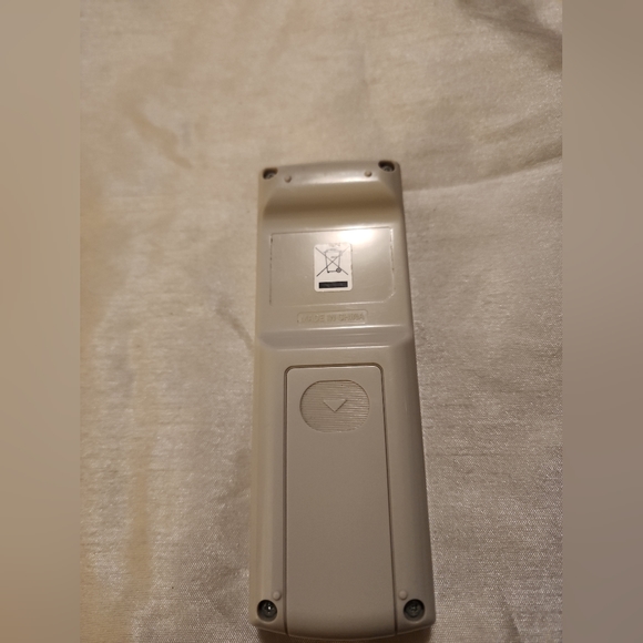 NEC Projector Remote Control No Back RD-427E for VT440 VT48 VT57 Genuine Tested - Picture 3 of 3